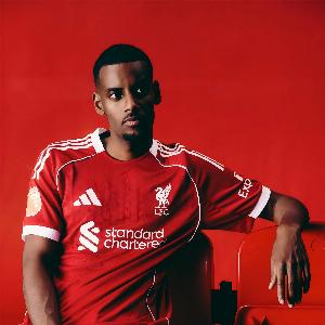 博鱼电竞-萨哈：伊萨克的踢球风格很像亨利，但他的头球能力比亨利更出色