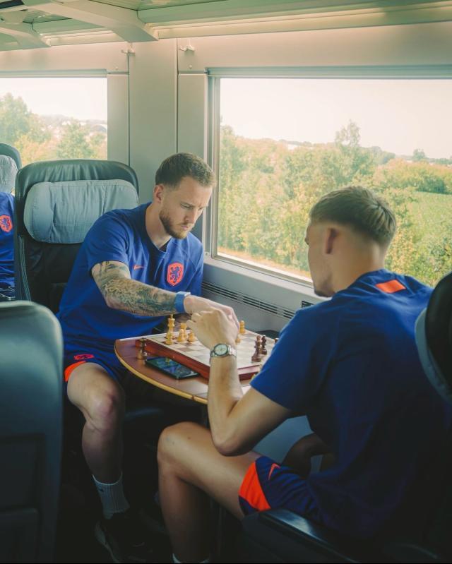 1719300659567076685.jpg 32.jpg