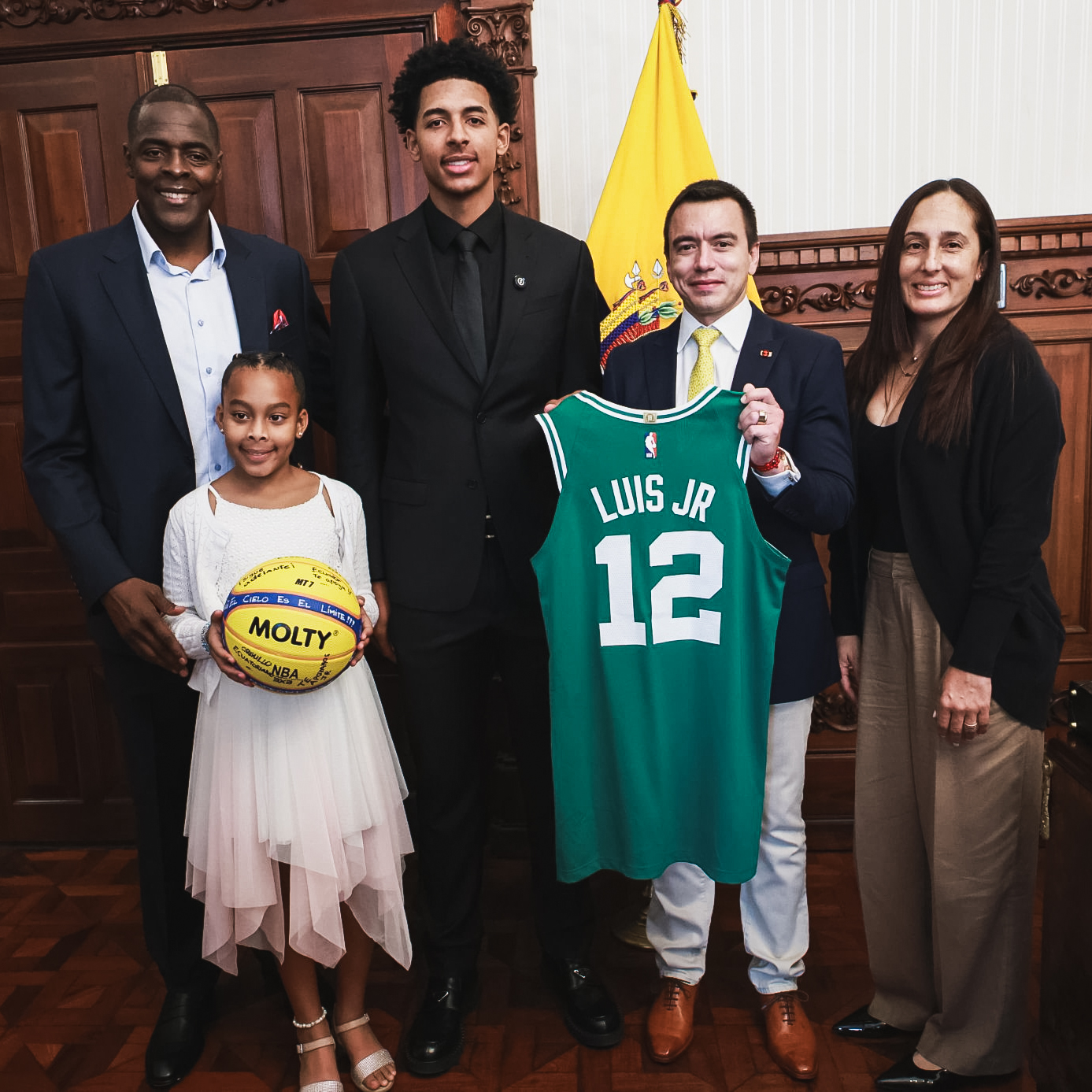 凯尔特人官方：路易斯是首位进入NBA的厄瓜多尔人