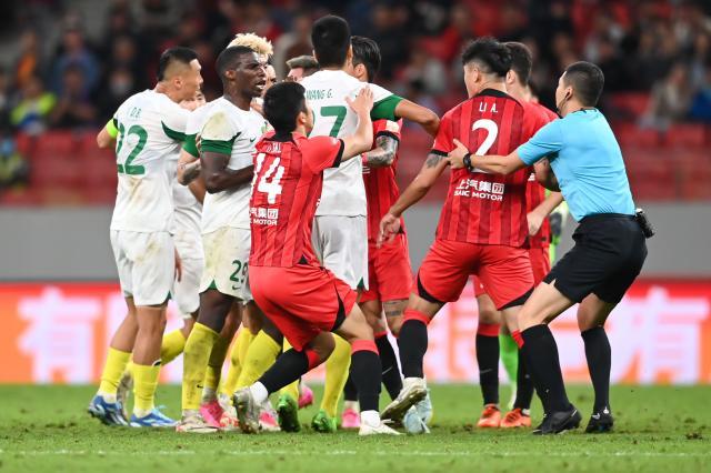 博鱼-上海海港拒绝崩盘：击败山东泰山 用胜利拿下冠军